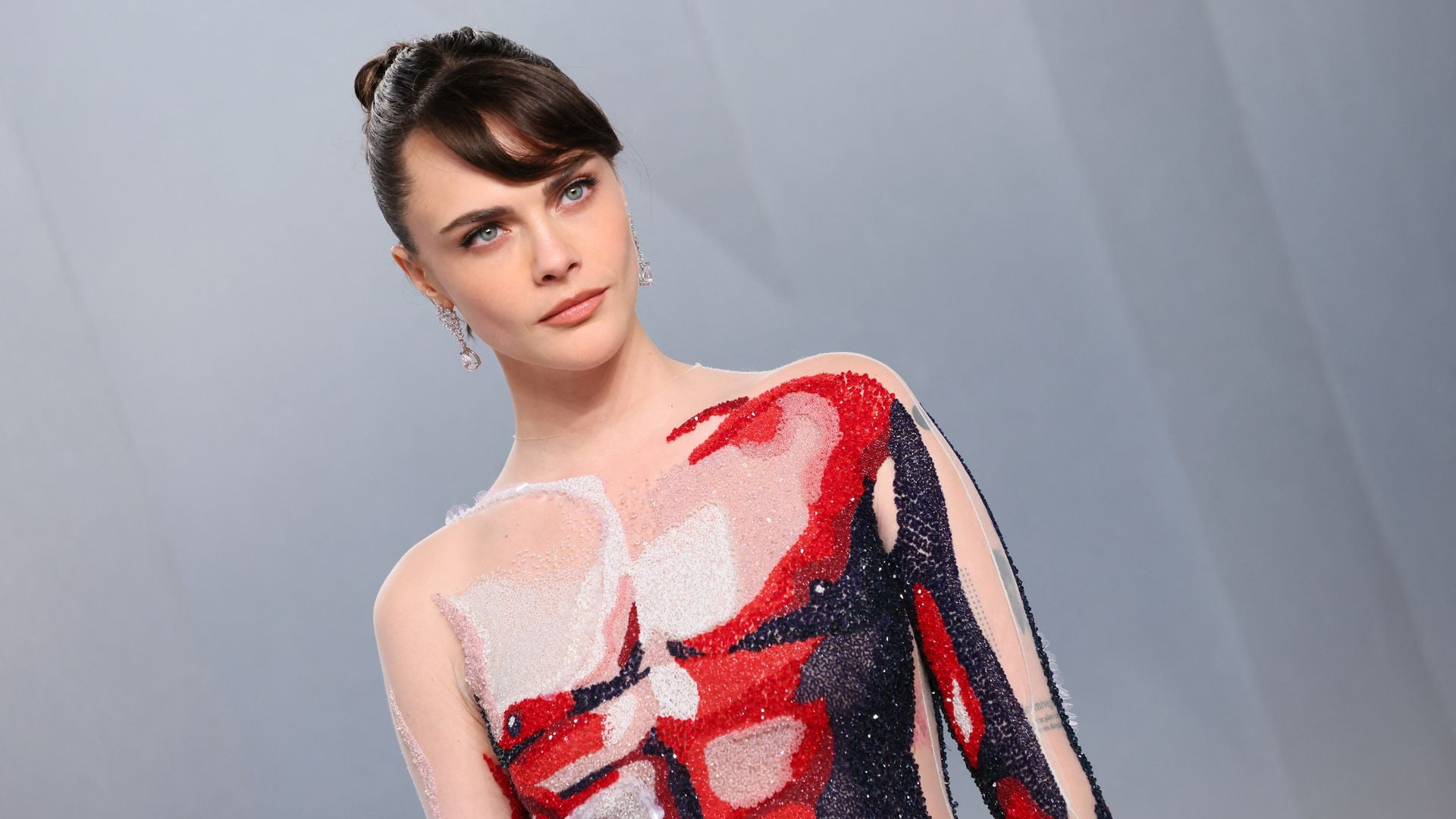 oscar-party-cara-delevingne-stiehlt-show-mit-illusionskleid.jpg Oscar-Party: Cara Delevingne stiehlt Show mit Illusionskleid