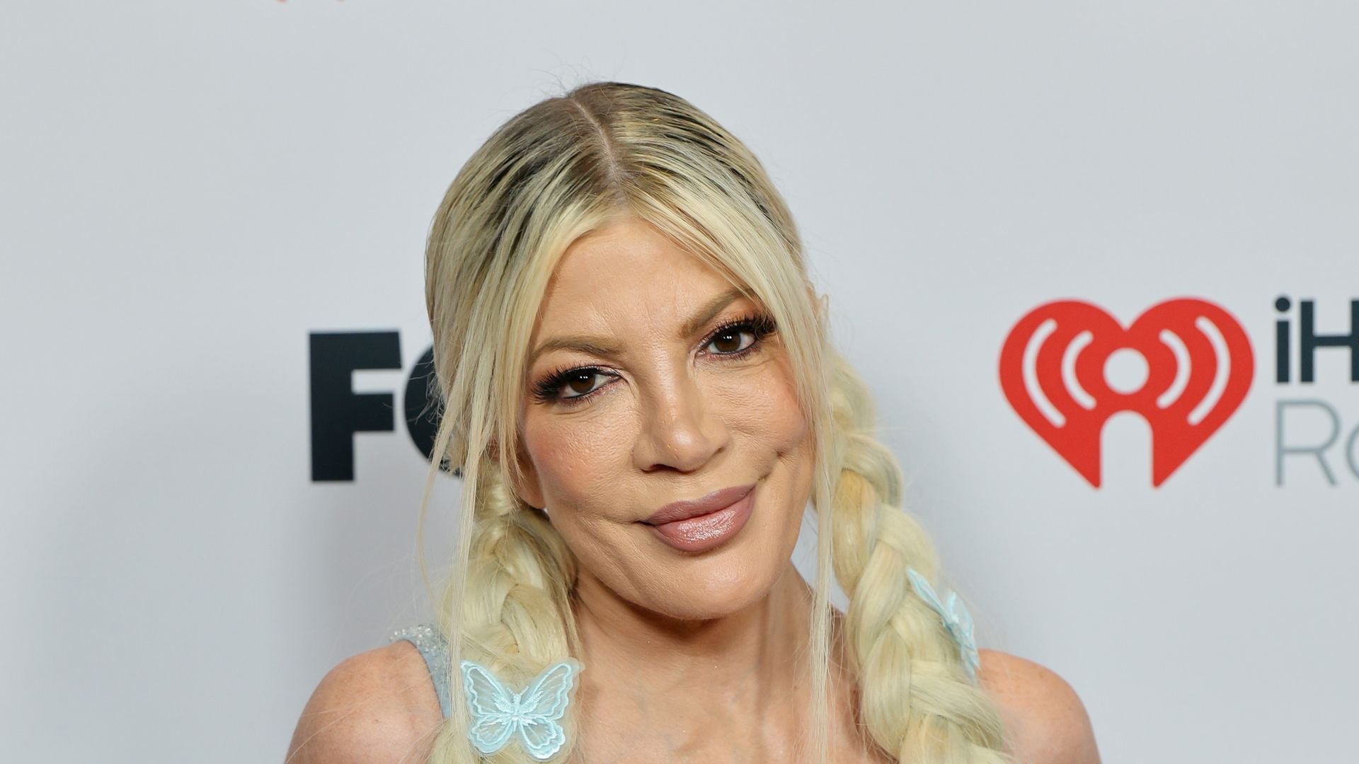 Tori Spelling enthüllt die Wahrheit über Schönheitsgerüchte