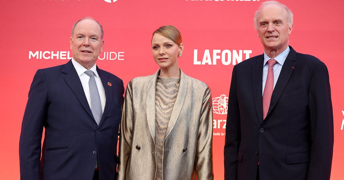 Beim Verleihen der Michelin-Sterne glänzt Charlène wie eine Trophäe