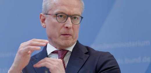 kuenstliche-intelligenz-digitalminister-karsten-wildberger-fuerchtet-branchenwandel-u69bea77680053.jpg Künstliche Intelligenz: Digitalminister Karsten Wildberger fürchtet Branchenwandel und Jobverluste