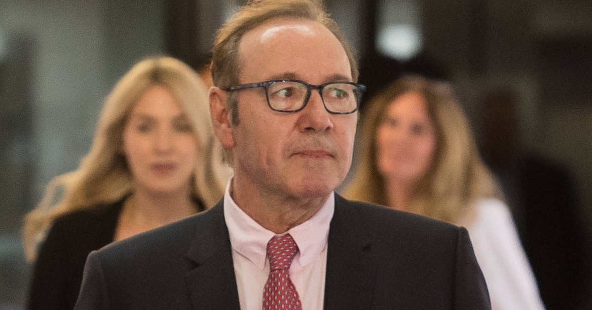Vorwürfe von drei Männern: Kevin Spacey einigt sich bei neuer Missbrauchsanklage außergerichtlich