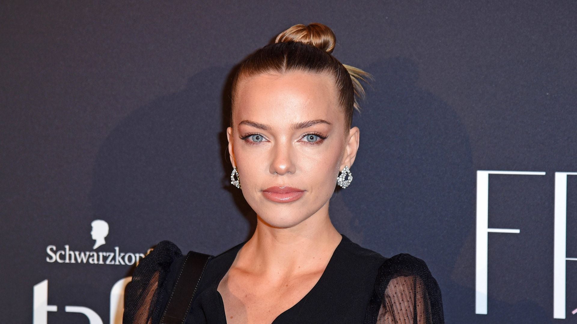 mensch-fehlt-laura-maria-rypa-trauert-um-geliebte-person.jpg „Mensch fehlt“: Laura Maria Rypa trauert um geliebte Person