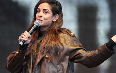 Collien Fernandes: Überraschender Auftritt bei Demo gegen sexualisierte Gewalt