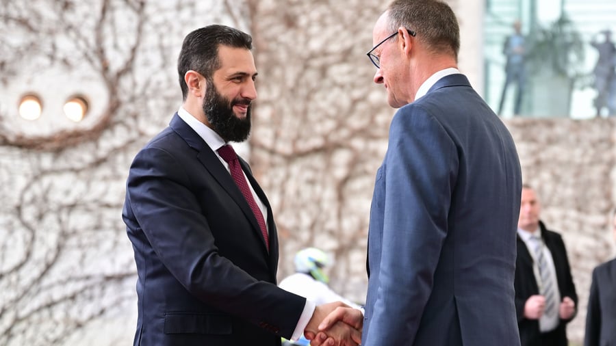 syrien-gipfel-merz-fuer-rueckkehr-von-80-prozent-der-syrer-in-ihr-geburtsland.jpg Syrien-Gipfel: Merz für Rückkehr von „80 Prozent“ der Syrer in ihr Geburtsland