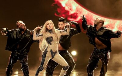 J.Lo verzaubert im Samtkleid beim letzten Vegas-Auftritt