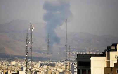 Schwere Angriffe auf Teheran – iranische Raketen treffen Israel