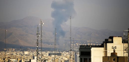 Schwere Angriffe auf Teheran – iranische Raketen treffen Israel