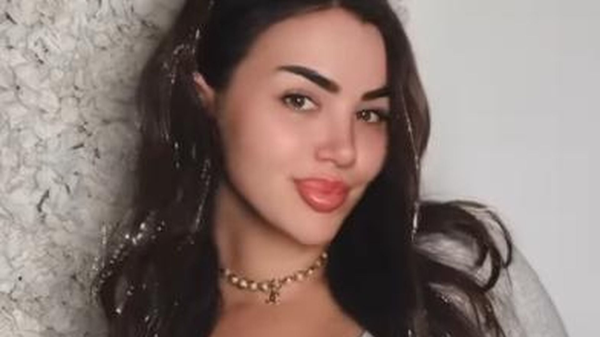 nach-shitstorm-kim-virginia-klaert-auf-wo-die-hunde-stecken.jpg Nach Shitstorm: Kim Virginia klärt auf, wo die Hunde stecken