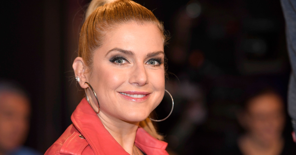 jeanette-biedermann-teilt-neues-babybauch-foto-liebe-im-bauch.jpg Jeanette Biedermann teilt neues Babybauch-Foto: „Liebe im Bauch“