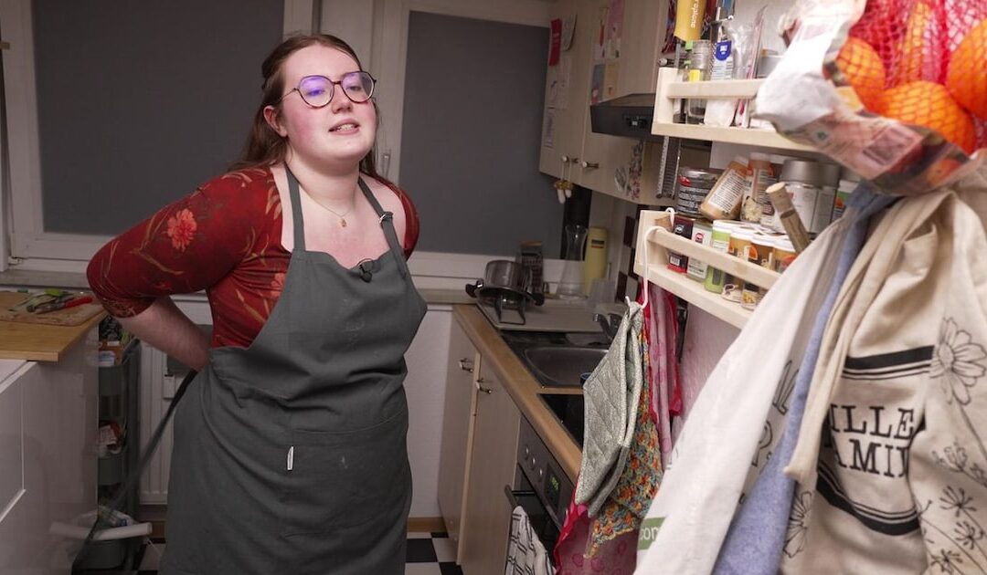 Angst vor Küchenbrand: „Das Perfekte Dinner“-Gastgeberin macht beim Dessert einen Rückzieher
