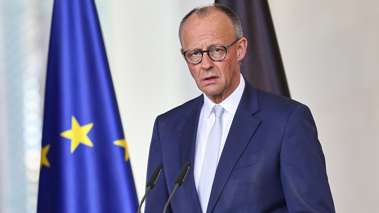 orban-nach-16-jahren-abgewaehlt-so-reagiert-die-welt-auf-magyars-wahlsieg.jpg Orbán nach 16 Jahren abgewählt: So reagiert die Welt auf Magyars Wahlsieg