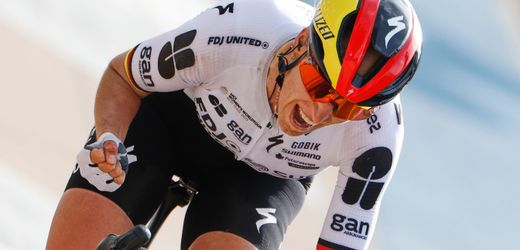 Radsport: »Sie ist ein Monster« – Franziska Koch gewinnt als erste deutsche Frau bei Paris-Roubaix