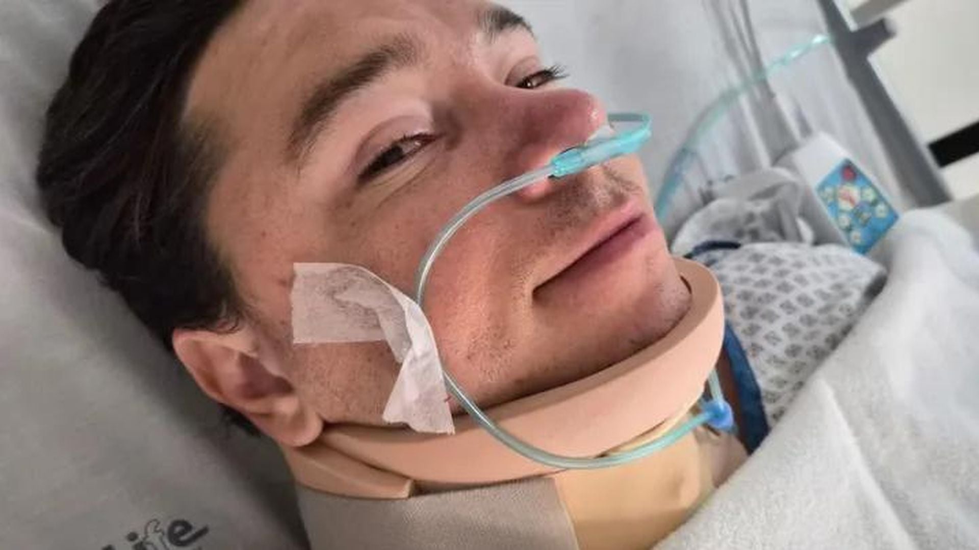 stranger-sins-eric-ist-nach-reitunfall-querschnittsgelaehmt.jpg „Stranger Sins“-Eric ist nach Reitunfall querschnittsgelähmt