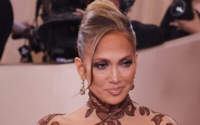 Jennifer Lopez schreibt mit Überraschungsauftritt bei Coachella Geschichte