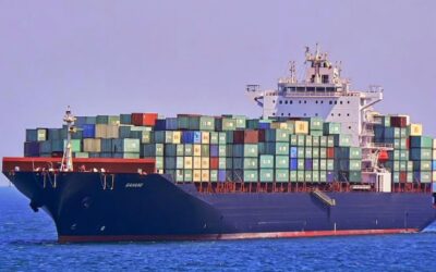 Iran: USA sollen Frachter geentert haben – Trump: „Die Navy hat ein Loch reingesprengt“