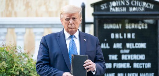 Donald Trump nimmt an Bibel-Vorlese-Marathon teil