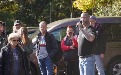 Er ist unter Timmys Rettern: Wal-Rocker sprach bei extrem rechter Demo