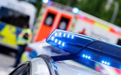 Unglück in NRW: Kind (4) wird beim Spielen von Radlader erfasst und stirbt