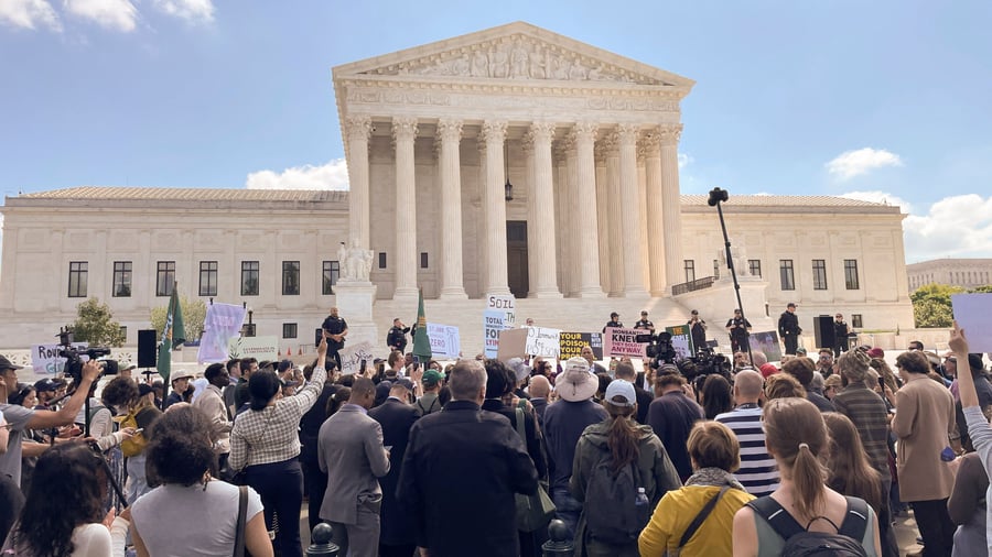 Supreme Court: Oberster US-Gerichtshof bei Glyphosat-Klagen gegen Bayer gespalten