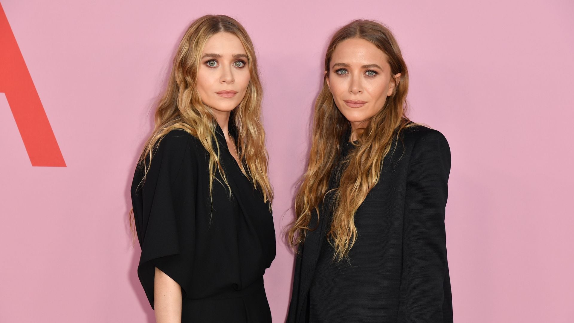 Seltener Auftritt von Mary-Kate & Ashley Olsen vor Met Gala