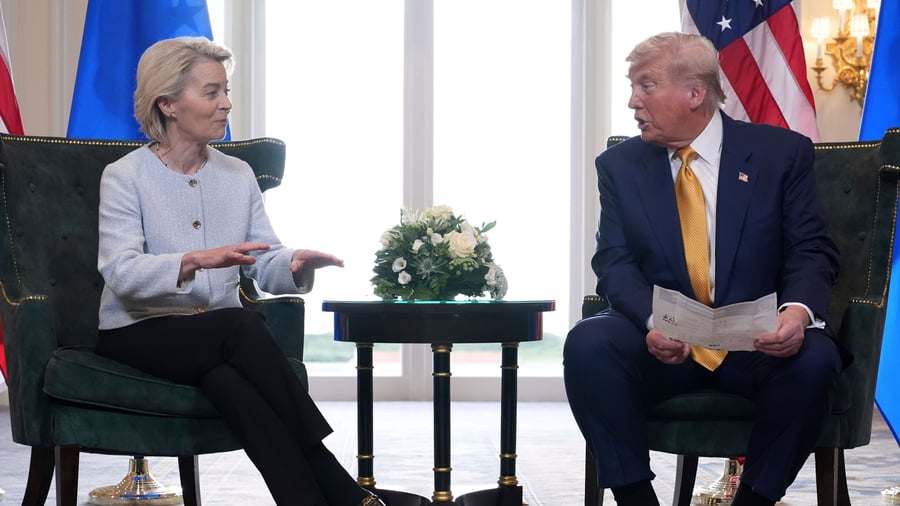 Zollstreit: Trump setzt Frist für Umsetzung von Zolldeal und droht EU