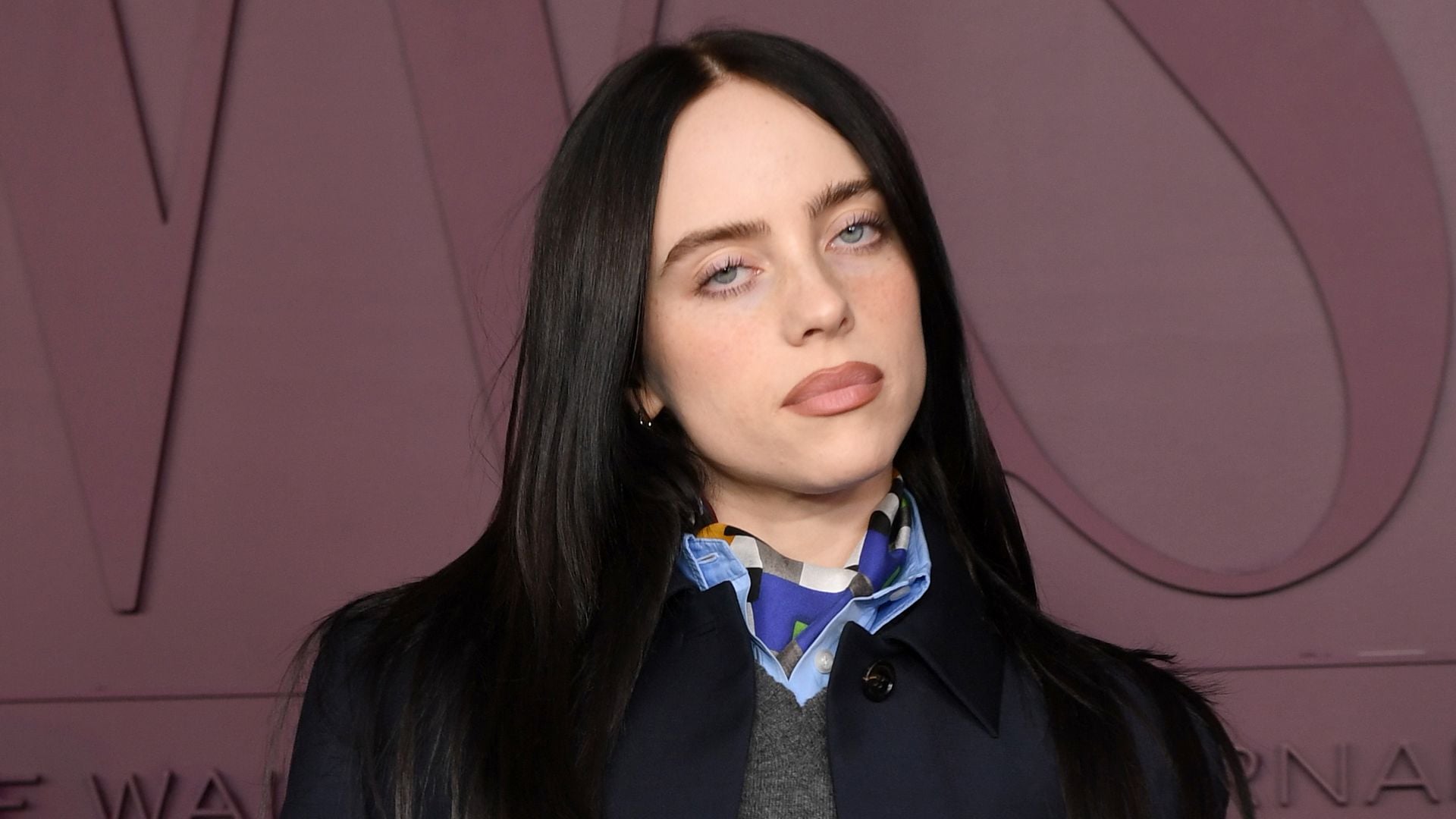 keine-beauty-ops-billie-eilish-freut-sich-aufs-aelterwerden.jpg Keine Beauty-OPs: Billie Eilish freut sich aufs Älterwerden