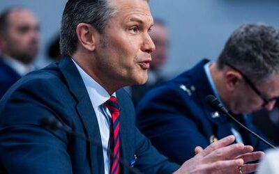 Iran-Krieg: Hegseth verteidigt horrende Kosten und bestreitet Engpässe bei der Munition