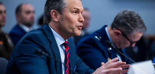 iran-krieg-hegseth-verteidigt-horrende-kosten-und-bestreitet-engpaesse-bei-der-munition.jpg Iran-Krieg: Hegseth verteidigt horrende Kosten und bestreitet Engpässe bei der Munition