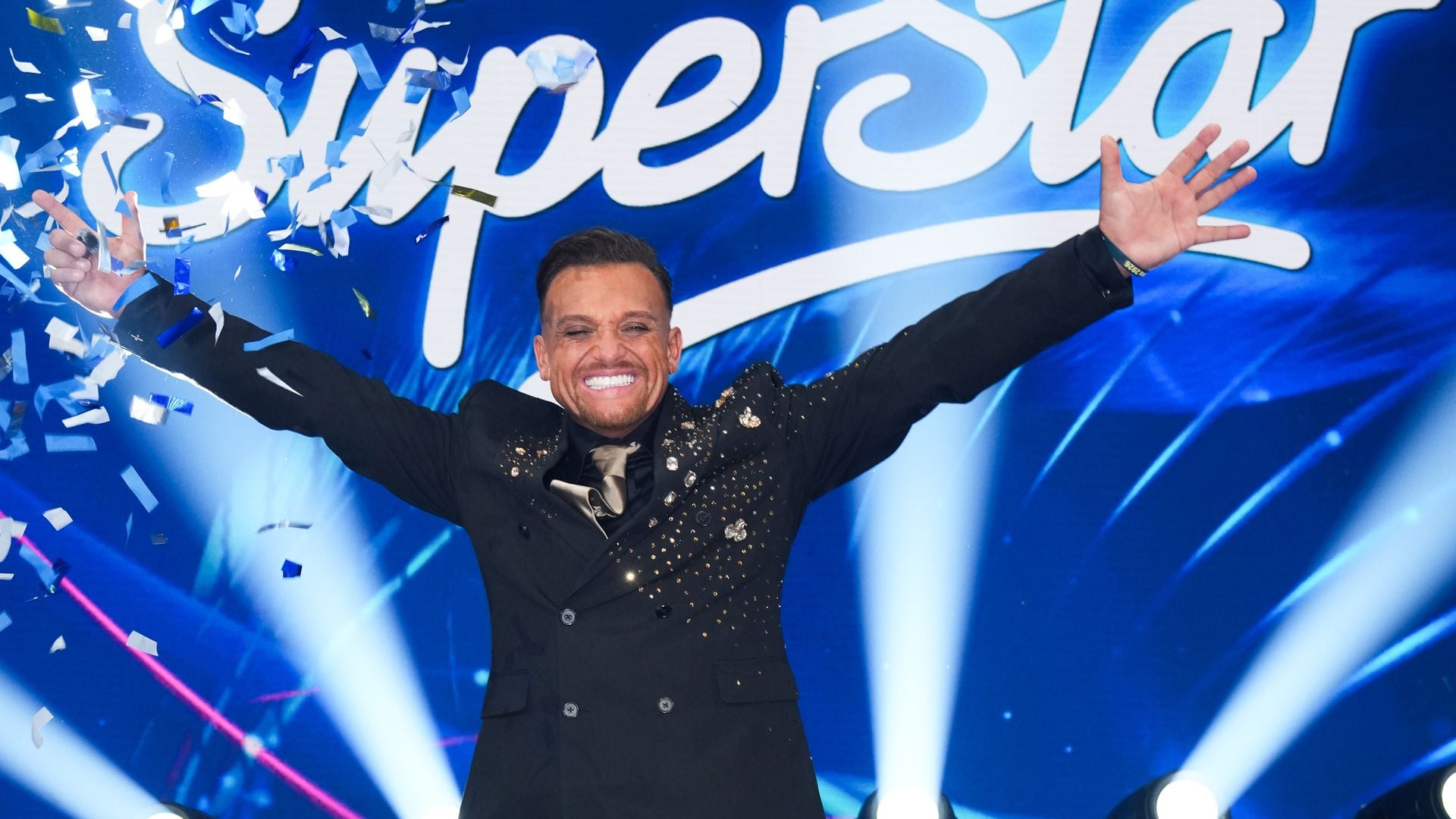 Menowin Fröhlichs DSDS-Siegersong floppt in den Charts