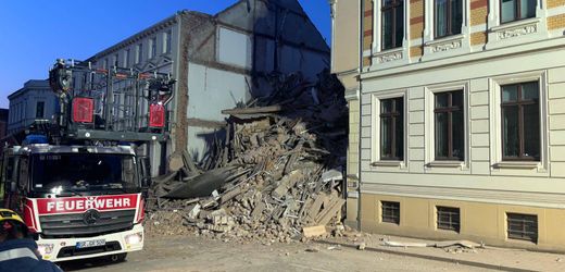 goerlitz-in-sachsen-haus-in-innenstadt-eingestuerzt-einsatzkraefte-suchen-nach-vermissten.jpg Görlitz in Sachsen: Haus in Innenstadt eingestürzt – Einsatzkräfte suchen nach Vermissten