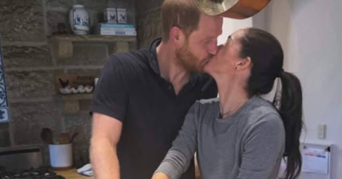 mit-den-kids-harry-meghan-zeigen-wie-sie-hochzeitstag-feiern.png Mit den Kids: Harry & Meghan zeigen, wie sie Hochzeitstag feiern