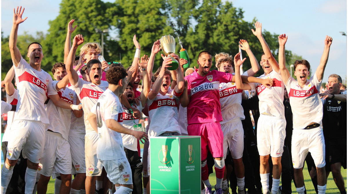 vfb-stuttgart-u19-gewinnt-dfb-pokal-gegen-vfl-wolfsburg.jpg VfB Stuttgart: U19 gewinnt DFB-Pokal gegen VfL Wolfsburg