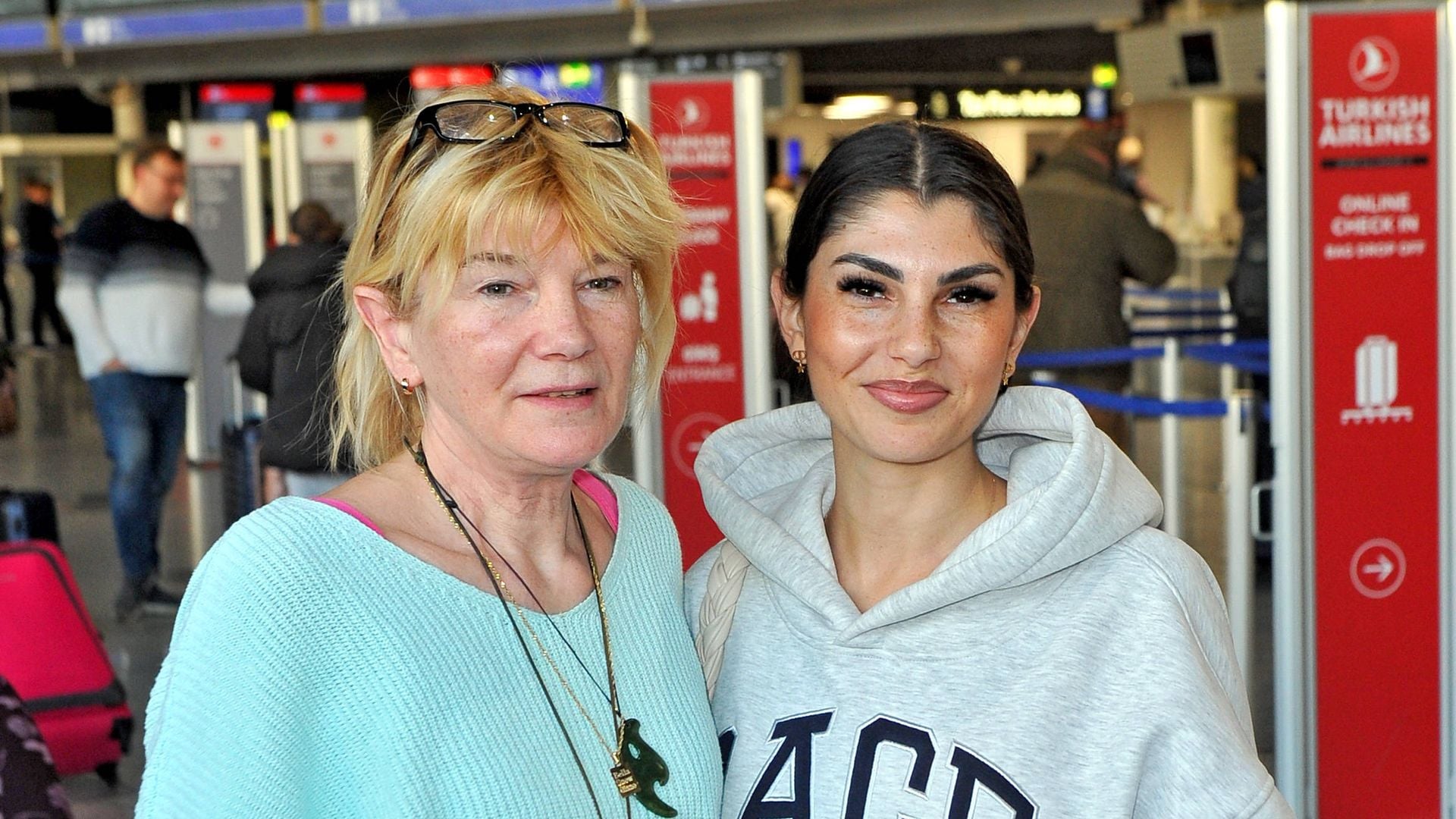 zoff-mit-natascha-yeliz-koc-teilt-chatnachricht-ihrer-mama.jpg Zoff mit Natascha: Yeliz Koc teilt Chatnachricht ihrer Mama