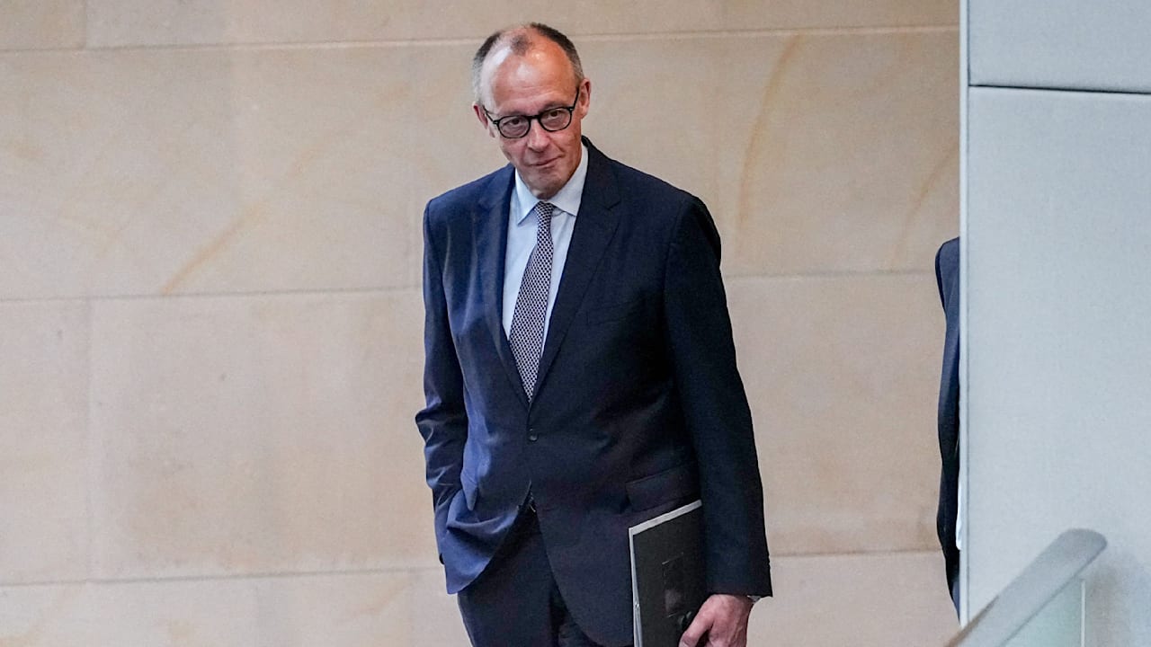 kanzler-tausch-in-der-cdu-fuehrung-kursiert-ploetzlich-ein-brisantes-szenario.jpg Kanzler-Tausch?: In der CDU-Führung kursiert plötzlich ein brisantes Szenario