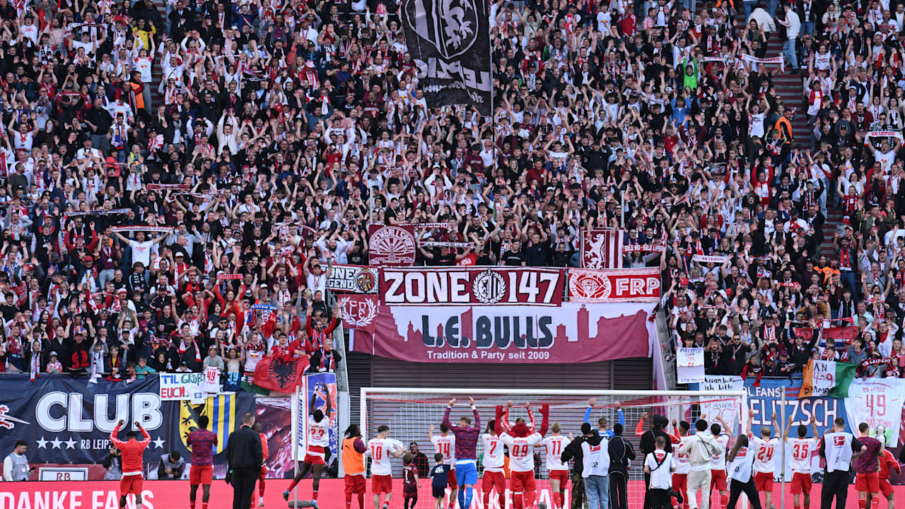 bundesligist-entzieht-500-fans-die-dauerkarte-weil-sie-zu-selten-im-stadion-waren.jpg Bundesligist entzieht 500 Fans die Dauerkarte, weil sie zu selten im Stadion waren