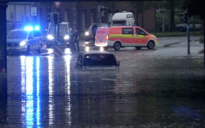 Unwetter wütet im Norden und Westen: Starkregen, Hagel, Sturmböen