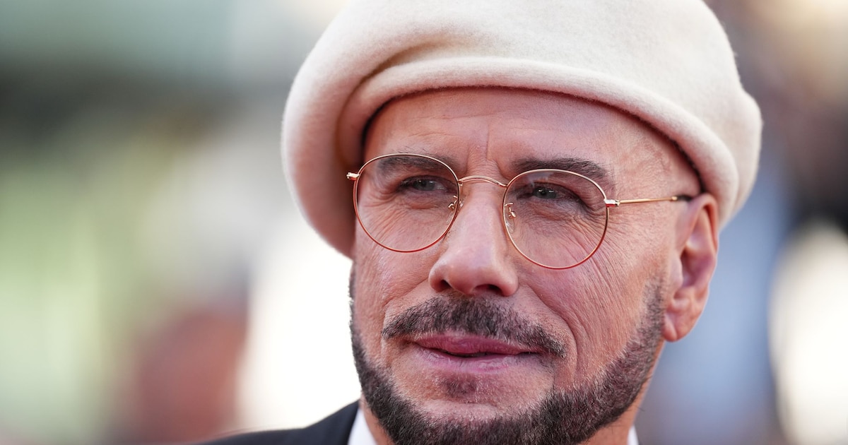 weshalb-john-travolta-jetzt-barett-traegt.jpeg Weshalb John Travolta jetzt Barett trägt