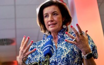 Bafög: Dorothee Bär äußert sich, Studierende sind empört