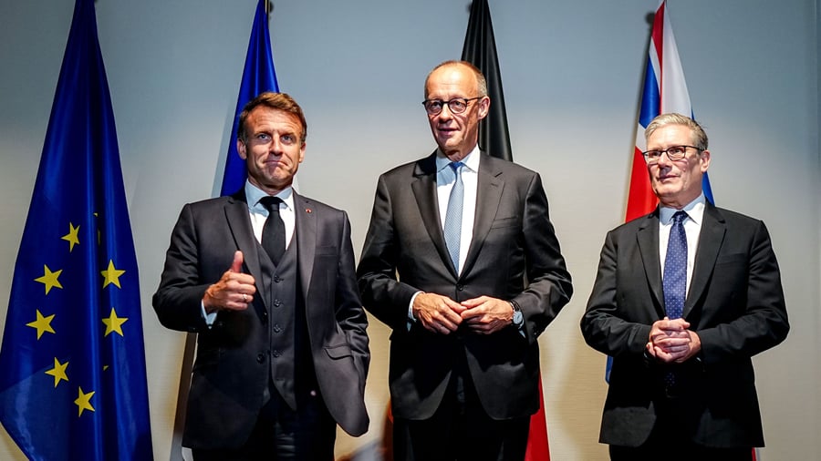 +++ Ukraine-Krieg +++: Merz, Starmer und Macron wollen mit Selenskyj über Verhandlungen mit Russland beraten