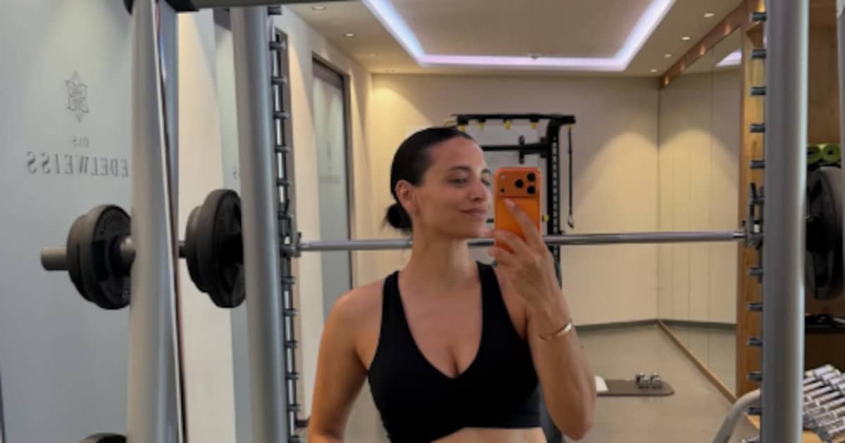 amira-aly-zeigt-ihren-babybauch-im-crop-top.png Amira Aly zeigt ihren Babybauch im Crop Top