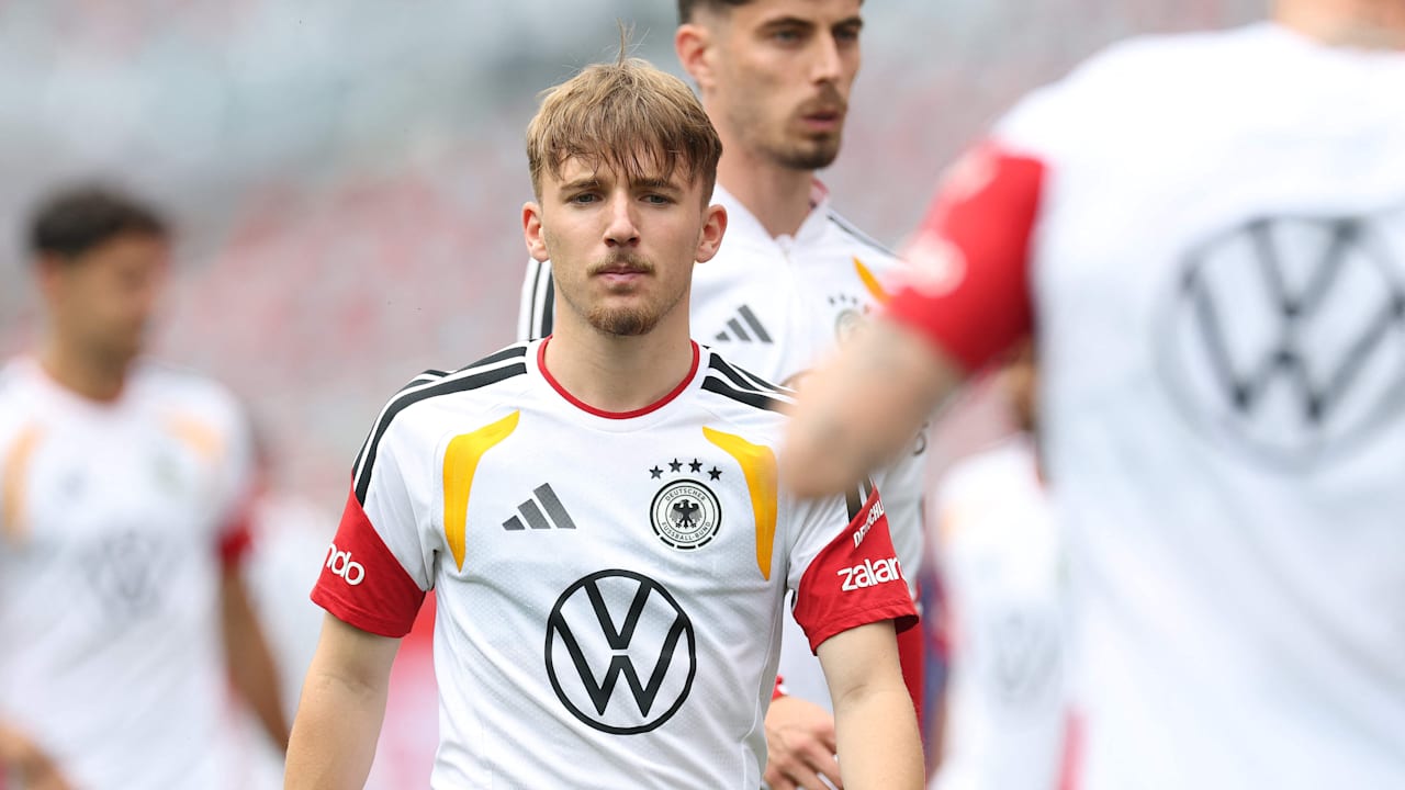 dfb-schock-lennart-karl-verletzt-und-auf-dem-weg-ins-krankenhaus.jpg DFB-Schock! Lennart Karl verletzt und auf dem Weg ins Krankenhaus
