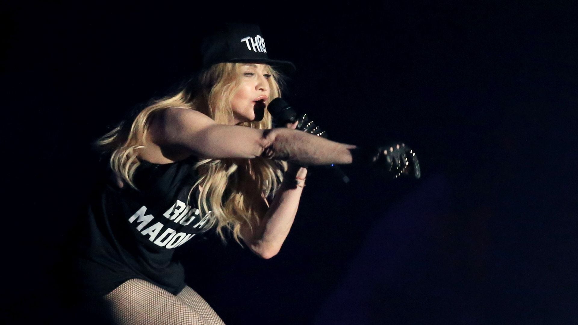 times-square-madonna-gibt-ueberraschungskonzert-in-new-york.jpg Times Square: Madonna gibt Überraschungskonzert in New York