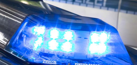 schmoelln-in-thueringen-bushaltestellen-bildschirm-zeigt-wohl-ploetzlich-pornografie.jpg Schmölln in Thüringen: Bushaltestellen-Bildschirm zeigt wohl plötzlich Pornografie