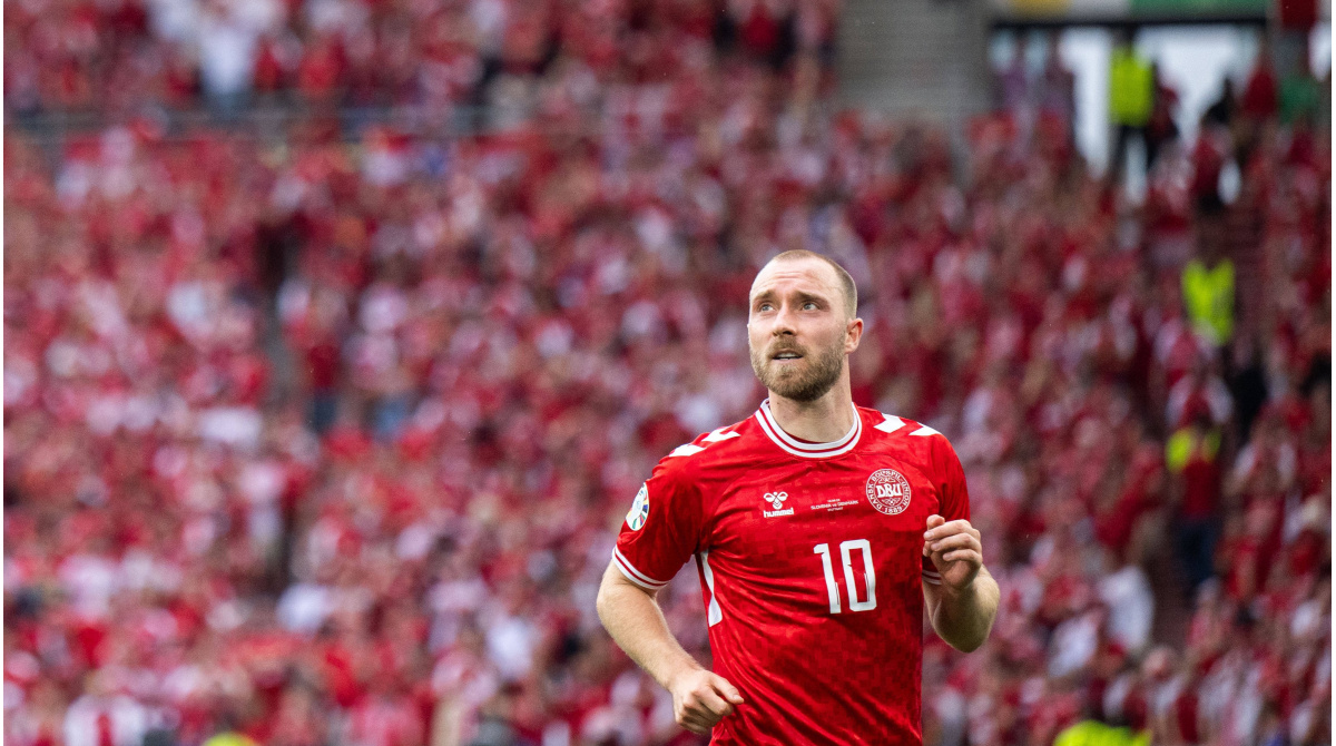 daenemark-kapitaen-christian-eriksen-kollabiert-erneut-partie-abgebrochen.jpg Dänemark-Kapitän Christian Eriksen kollabiert erneut – Partie abgebrochen