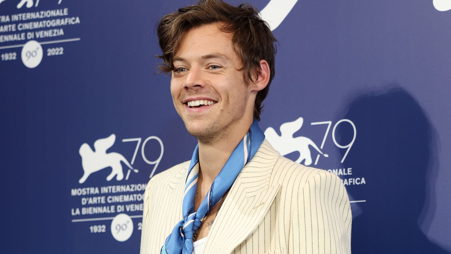 Fans lachen: Harry Styles vergisst Songtext auf der Bühne