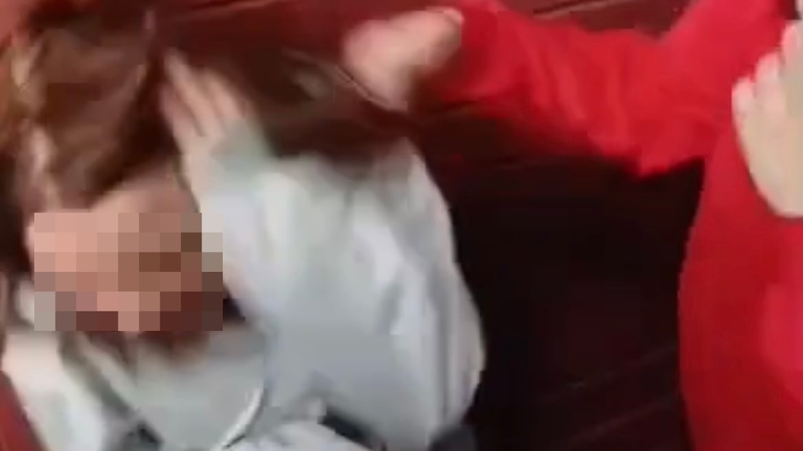 brutales-mobbing-in-hameln-ein-wort-zur-polizei-und-du-bist-tot.jpg Brutales Mobbing in Hameln: „Ein Wort zur Polizei, und du bist tot“