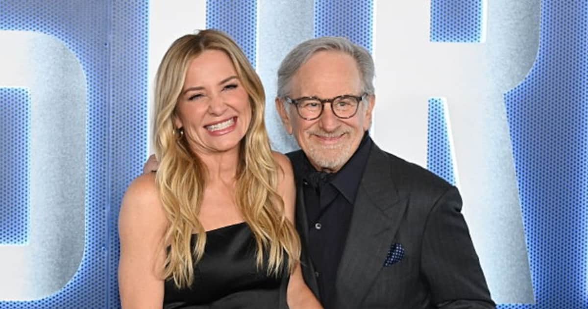 steven-spielberg-sorgt-fuer-suessen-moment-mit-stieftochter-jessica-capshaw.jpg Steven Spielberg sorgt für süßen Moment mit Stieftochter Jessica Capshaw