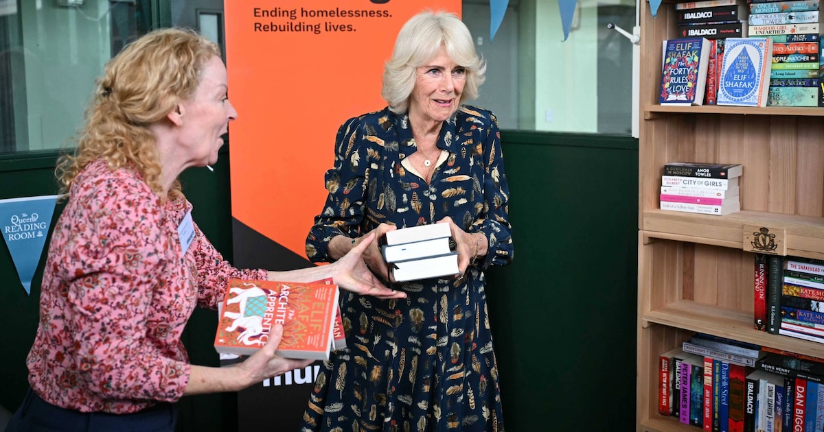 koenigin-camilla-verraet-bei-obdachlosen-hilfsprojekt-ich-habe-immer-ein-buch-in-meiner-tasche.jpg Königin Camilla verrät bei Obdachlosen-Hilfsprojekt: „Ich habe immer ein Buch in meiner Tasche“