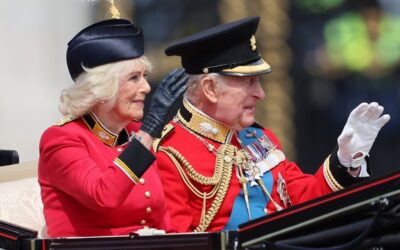 Königin Camilla überrascht bei Trooping the Colour in Uniform