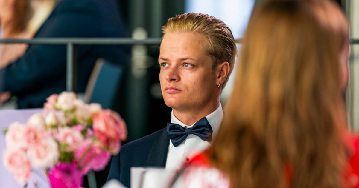 nicht-mette-marit-waehrend-der-urteilsverkuendung-war-diese-frau-bei-marius-borg-hoib6a32ffcbbfd06.jpg Nicht Mette-Marit: Während der Urteilsverkündung war diese Frau bei Marius Borg Høiby im Gefängnis
